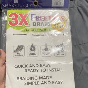Shake-N-Go Freetress Braid 301